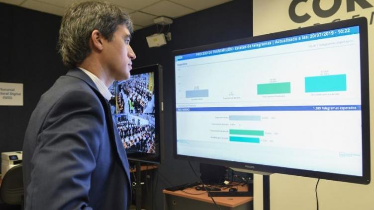 Elecciones 2019: el Gobierno promete que antes de medianoche estarán los resultados finales