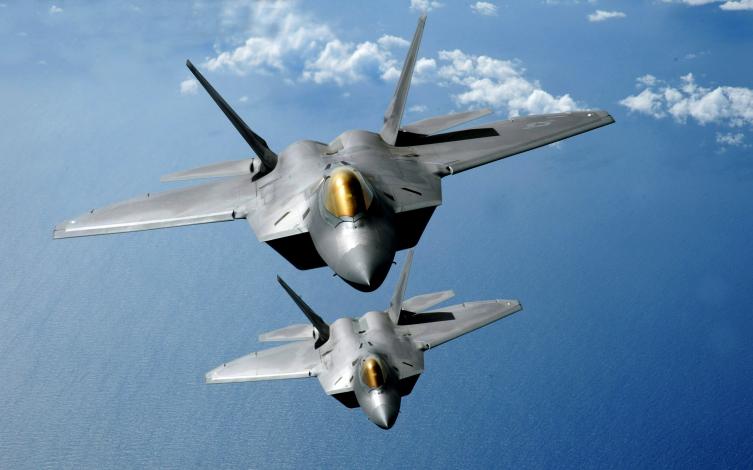 Estados Unidos acusó a Venezuela de agredir a un avión de la Fuerza Aérea
