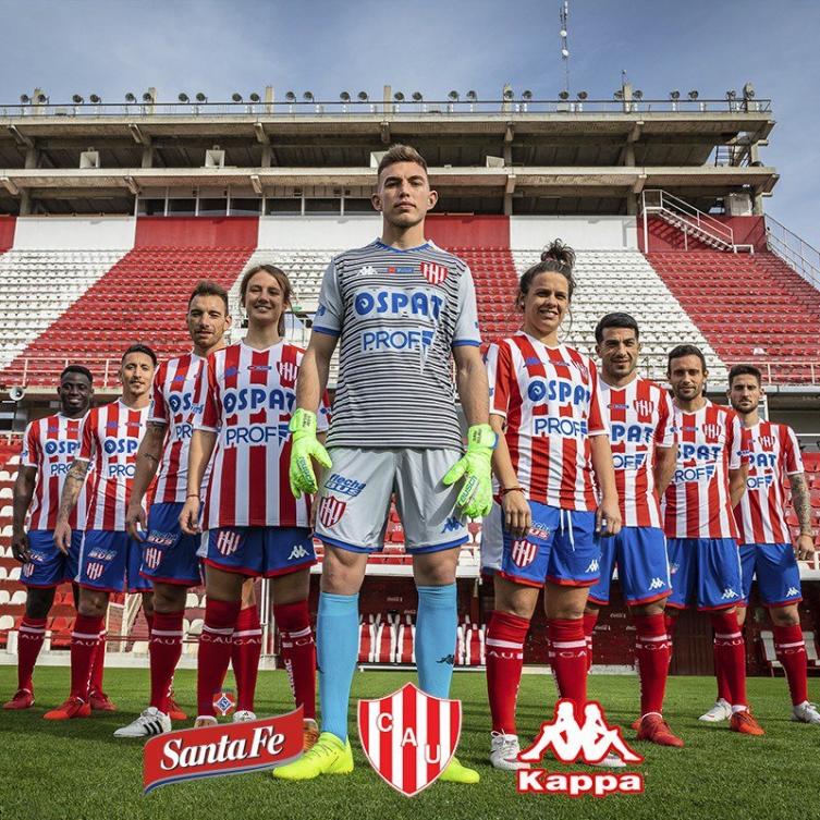 Unión presentó su nueva camiseta