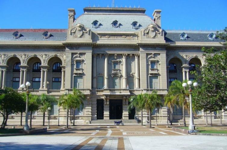 La provincia se reunió con los gremios de la administración central 