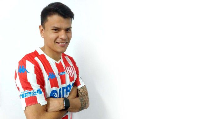 Walter Bou ya se puso la camiseta rojiblanca
