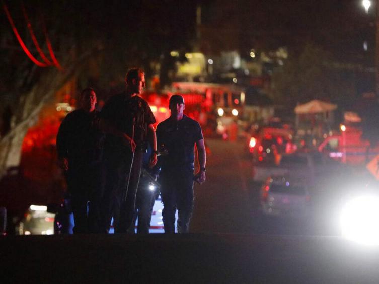 Mato a 2 personas e hirió a más de una docena en medio de una fiesta popular