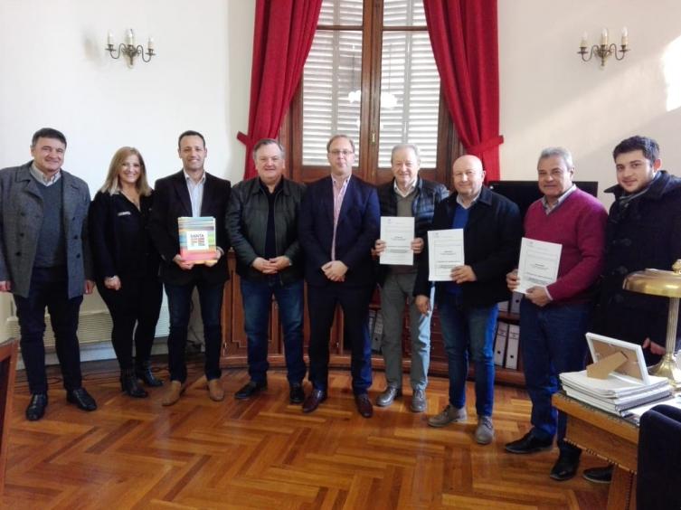 Más de $10 millones para pavimento urbano 