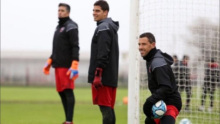 Favoreció a Kudelka no jugar el jueves ante el Rojo por dos lesionados de peso