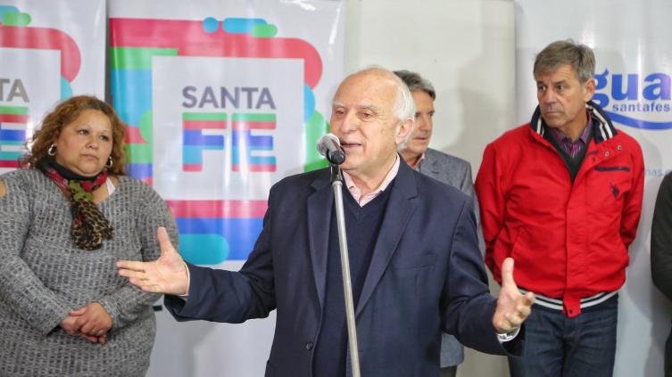 Lifschitz inauguró la ampliación de la red cloacal