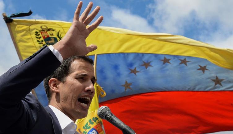 Guaidó asegura que adelantar las elecciones legislativas sería un “desastre” para Maduro