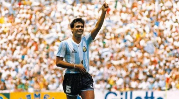 El homenaje que los 24 capitanes del fútbol argentino le harán al “Tata” Brown