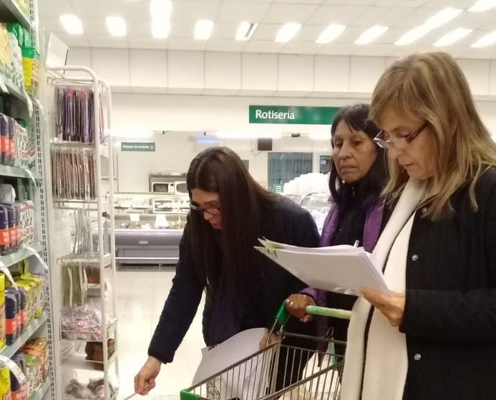 Disparidad de precios en los supermercados locales