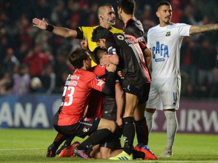 Colón-Independiente, Superliga: horario, TV y formaciones