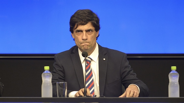 Extienden plazos de pago de deuda y renegociarán con el FMI