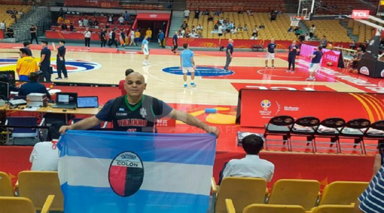 Colón estuvo presente en el Mundial de básquet de China