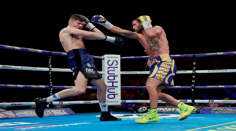 Vasiliy Lomachenko venció por decisión unánime a Luke Campbell 