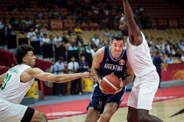 Con Scola MVP, Argentina logró un triunfo clave ante Nigeria y quedó a un paso de la clasificación