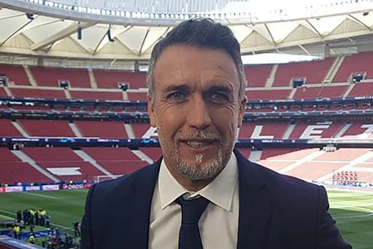 La decisión de Gabriel Batistuta para terminar con el calvario de su tobillo