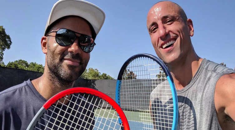 Sin Mundial de básquet, Manu y Tony Parker encontraron otro deporte para practicar