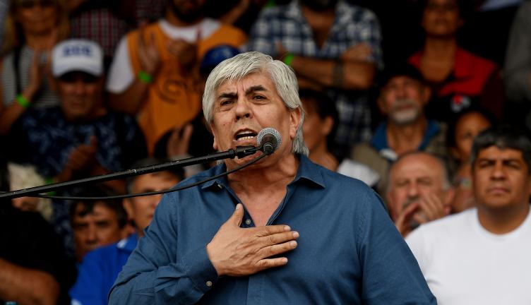 Hugo Moyano: 
