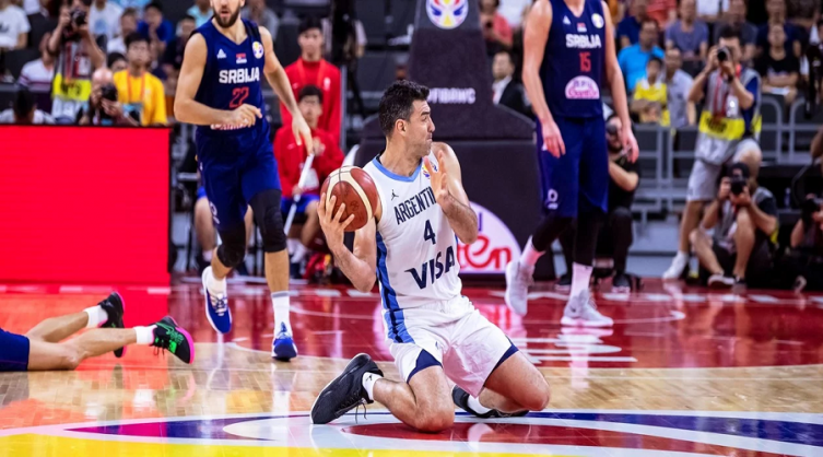 Luis Scola, el líder que siempre aparece cuando más se lo necesita