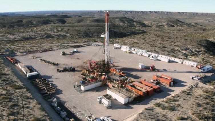 Suspendieron a más de mil petroleros en Vaca Muerta