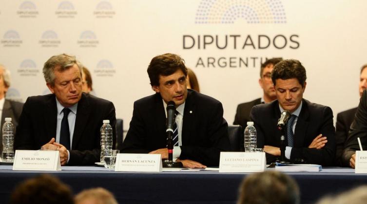 Lacunza presentó el presupuesto 2020