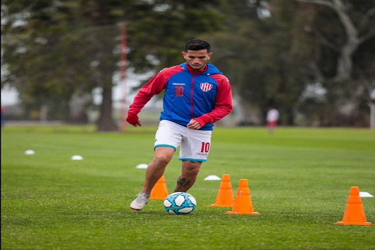 Gabriel Carabajal comienza a entrenar a la par del resto del plantel tatengue