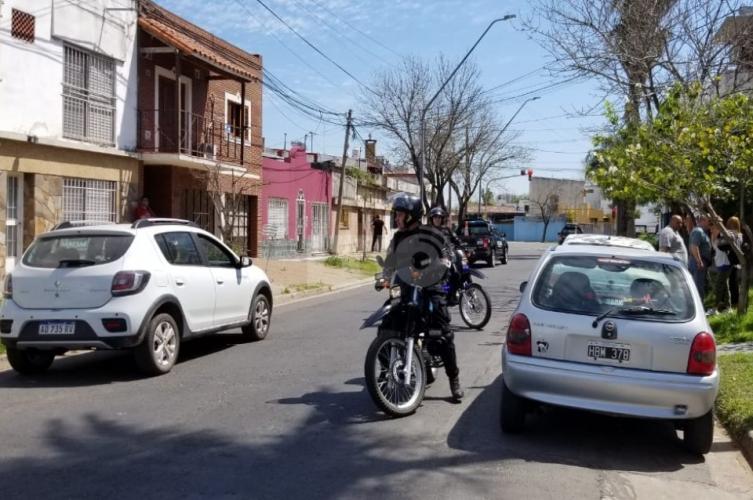 Detuvieron a un motochorro y descubrieron que era policía