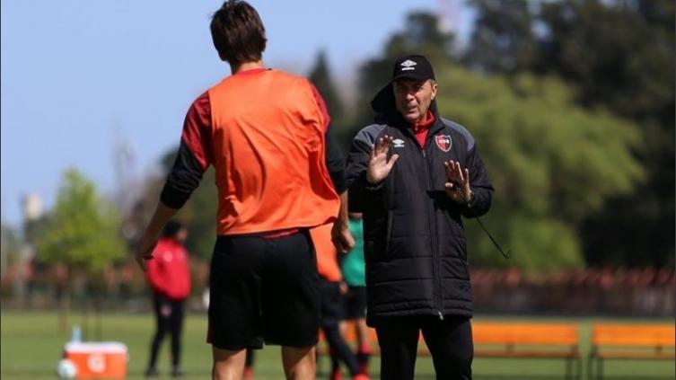 Newell ´s entrena y queda concentrado a la espera del encuentro ante Banfield