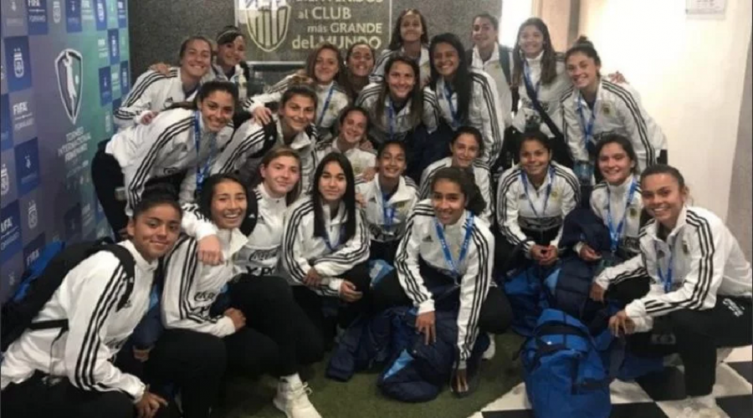El Sub 17 femenino venció a Chile se quedó con el Torneo Internacional