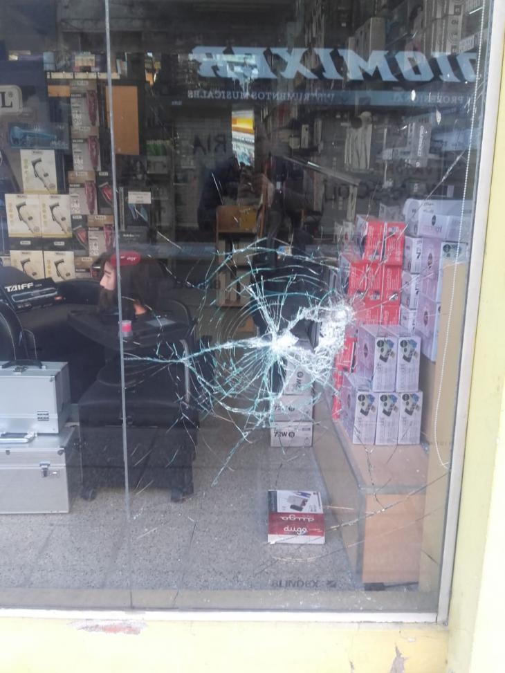 Nuevo ataque contra un local de Raffi