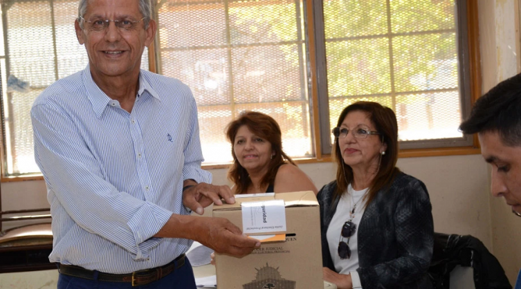 Falleció el intendente de Neuquén, Horacio Pechi Quiroga