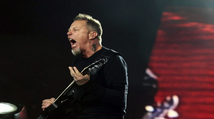 James Hetfield, el cantante de Metallica que vive un infierno: su difícil historia de vida