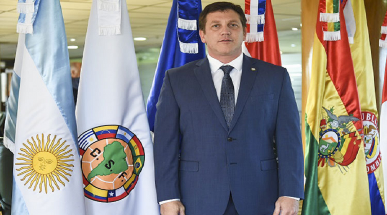 Domínguez: 