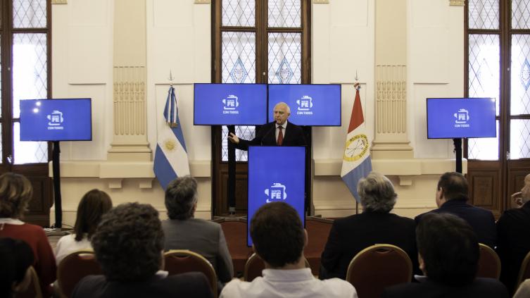 Lifschitz presentó la finalización del desagüe Larrea