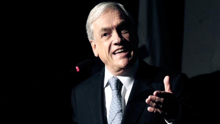 Piñera pidió perdón y anunció mejoras sociales, pero por ahora no quitará el estado de sitio