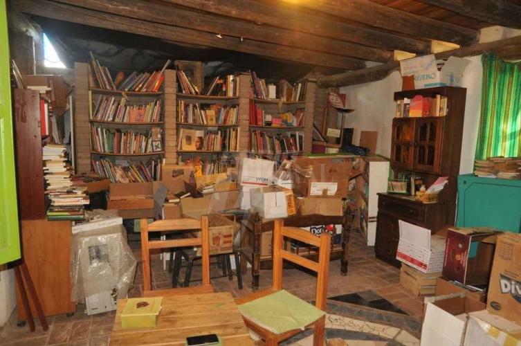 Robaron en una biblioteca de Colastiné Norte