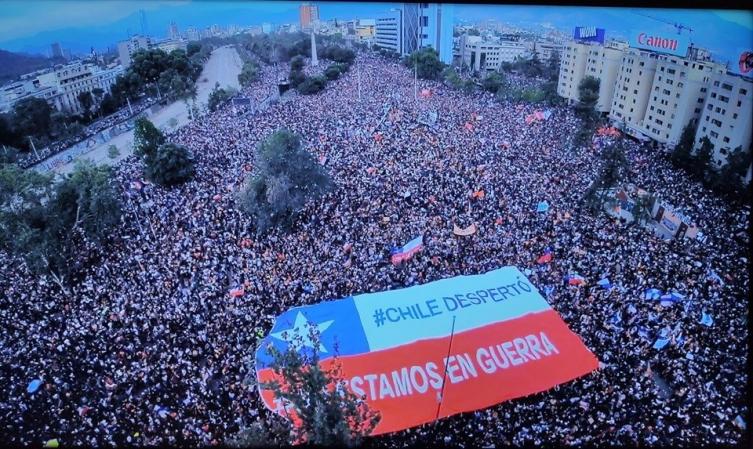 Histórica marcha en Santiago: más de un millón de personas