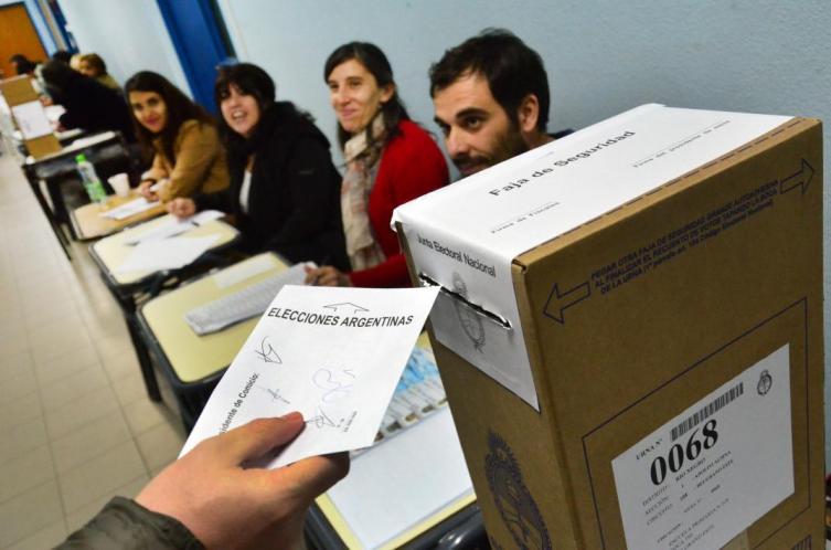 Se vota con normalidad en Santa Fe