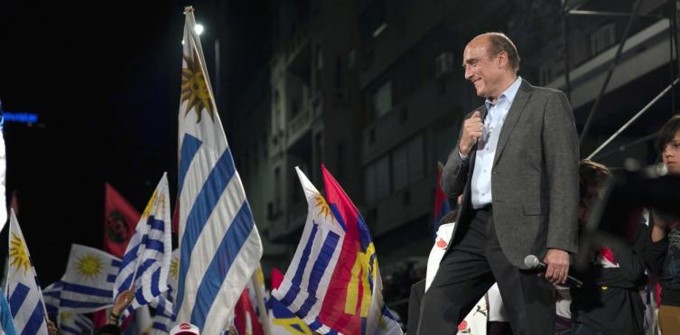 Uruguay: el Frente Amplio busca aliados para enfrentar un balotaje complicado