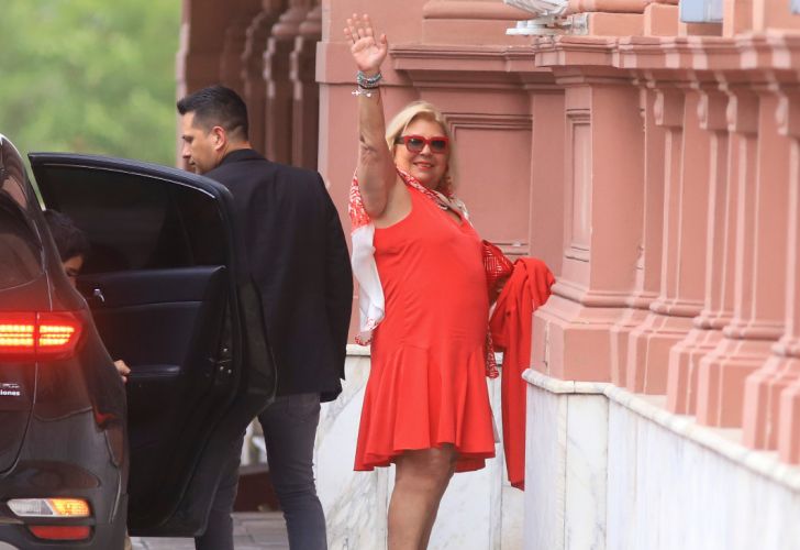 Carrió formalizó su renuncia 