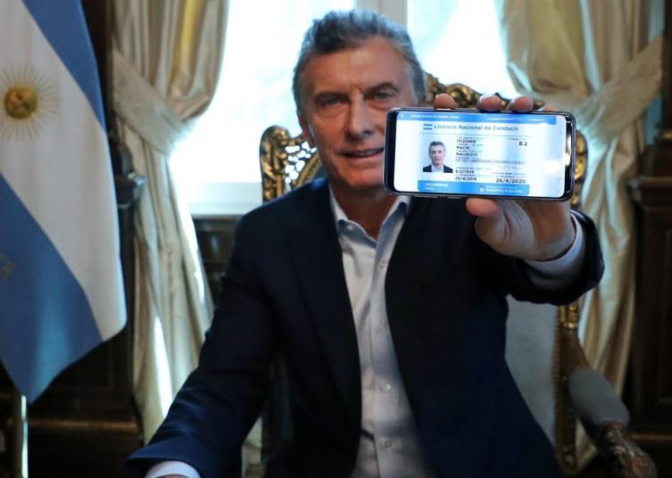 El Gobierno oficializó la versión digital del DNI para celulares