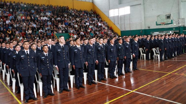 240 nuevos policías egresaron del Instituto de Seguridad Pública