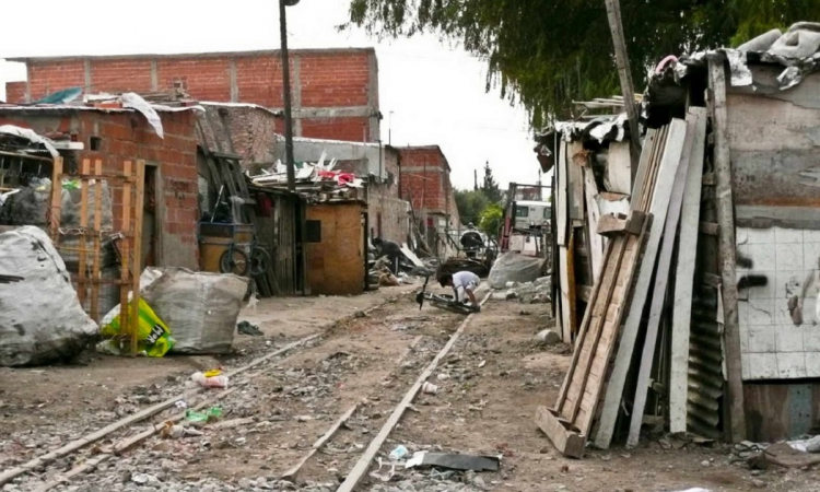 Más de un millón de argentinos viven en condiciones de “hacinamiento crítico”