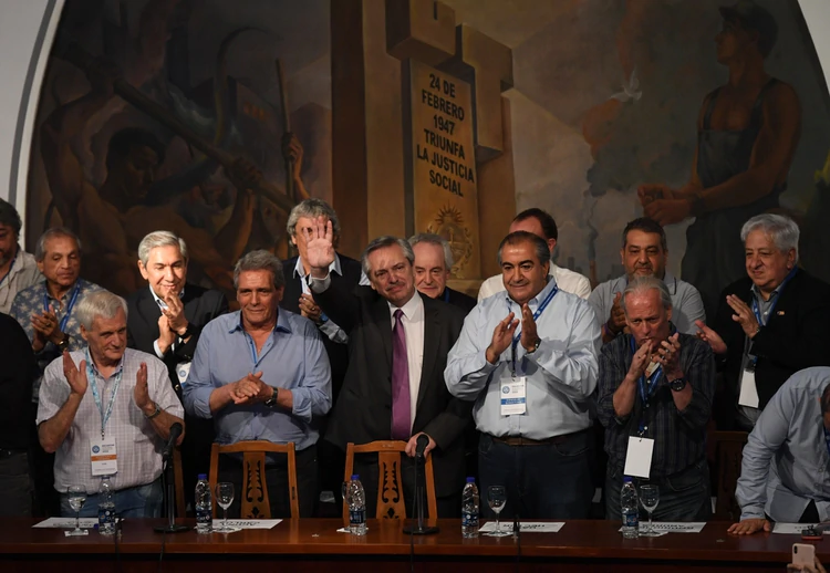 Alberto Fernández en la CGT: “Este día es posible porque nos unimos, Cristina Kirchner es la esencia de este triunfo”