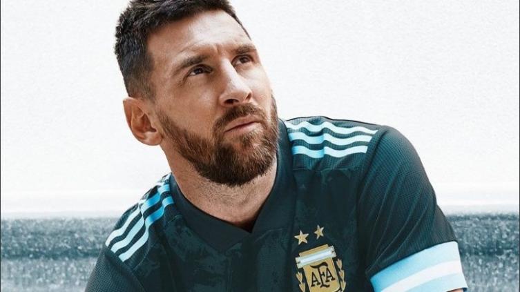 Así es la nueva camiseta que Argentina estrenará ante Brasil