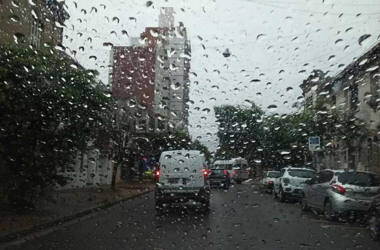 Se renovó el alerta por tormentas para centro y sur de Santa Fe