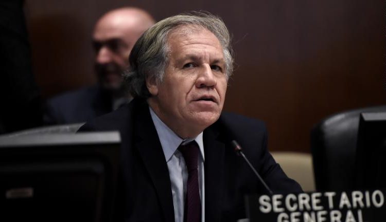 El secretario general de la OEA denunció que Evo Morales se dio un “autogolpe”