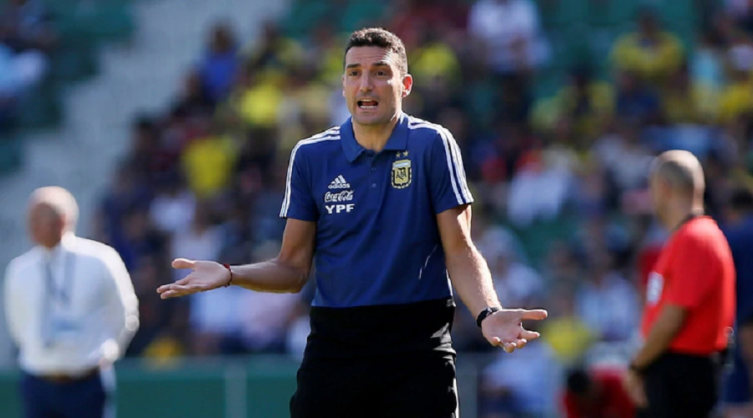 Scaloni confesó el particular objetivo en el clásico contra Brasil y explicó por qué no jugó Agüero