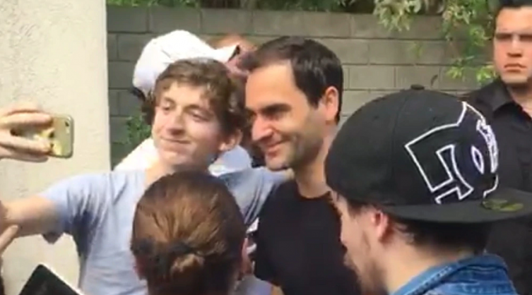 Roger Federer llegó al país y fue recibido por el calor de sus fanáticos