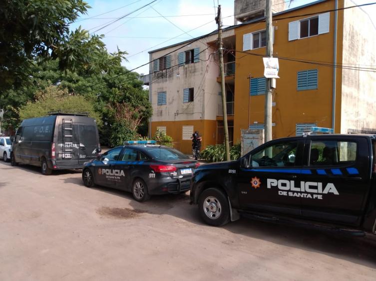 Dos detenidos por robo calificado