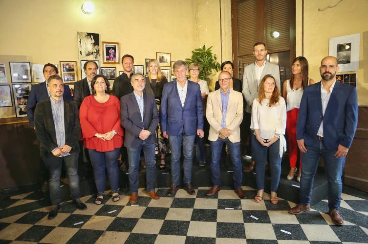Emilio Jatón presentó su gabinete 