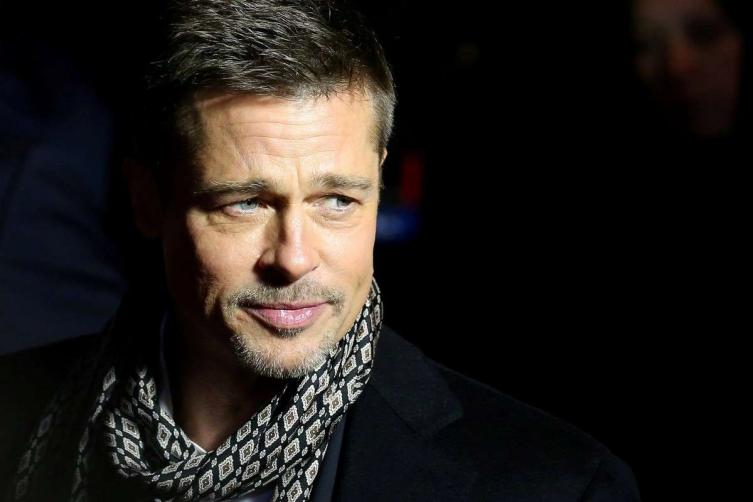 Quién es la mujer con la que estaría saliendo Brad Pitt: es actriz y tiene 25 años menos